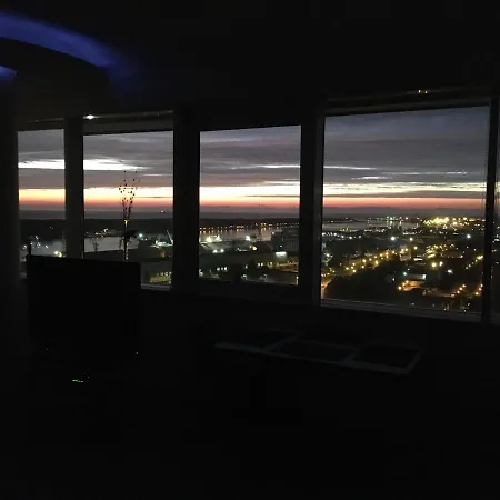 25-th Floor Sea View Apartament *