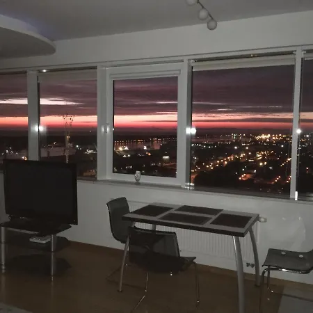 25-th Floor Sea View Apartman *