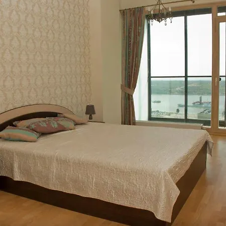 דירה 25-th Floor Sea View קלייפדה