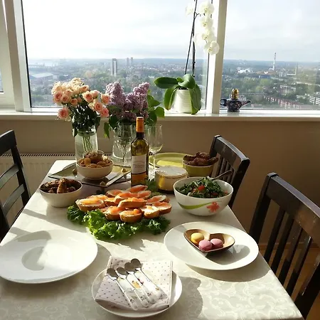 25-th Floor Sea View Apartman